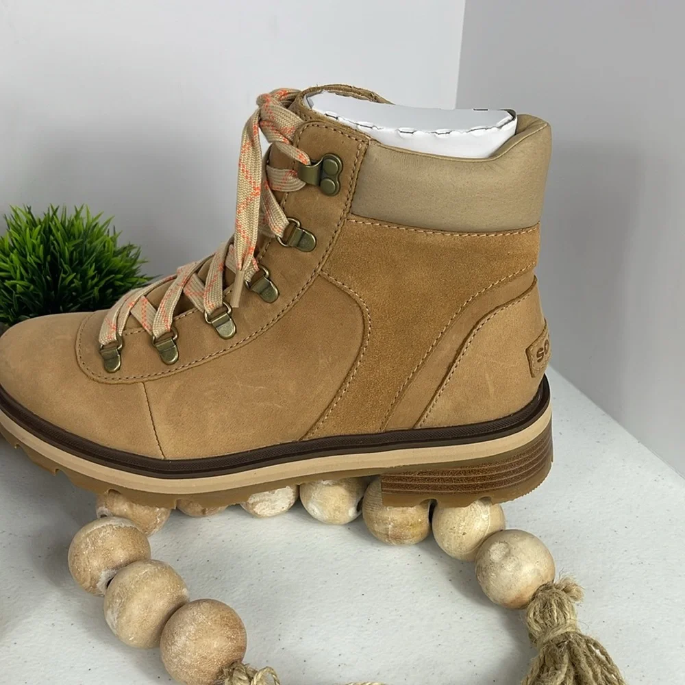 SOREL Lennox - Women's Waterproof Boots Sz 10 Color Tawny Buff